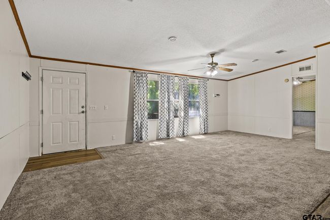 364 San Saba Ln, House other with 3 bedrooms, 2 bathrooms and null parking in Mt Vernon TX | Image 8