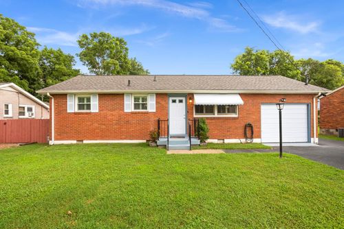 6007 Baltic Dr, Hermitage, TN, 37076-2401 | Card Image