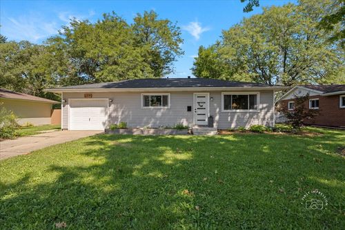 209 Sweetbriar St, Plano, IL, 60545-1035 | Card Image