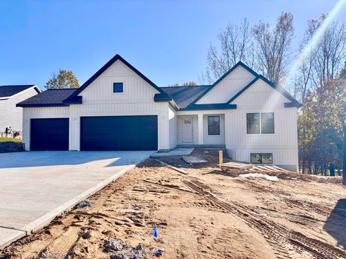 5876 Valley Point Dr Se, Caledonia, MI, 49316-5800 | Card Image