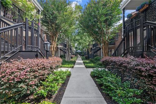45-3675 Peachtree Rd Ne, Atlanta, GA, 30319-1298 | Card Image