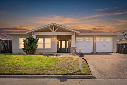 6 Virginia Hills Dr, Corpus Christi, TX, 78414-4073 | Card Image