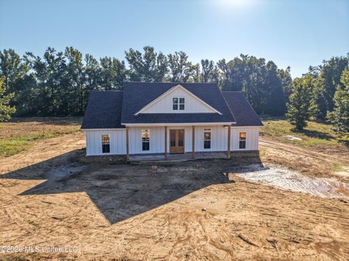 693 Katherine Trail, Batesville, MS, 38606 | Card Image