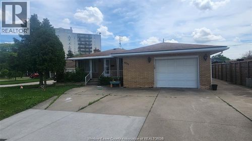 2-8255 Riverside Dr E, Windsor, ON, N8S1E7 | Card Image