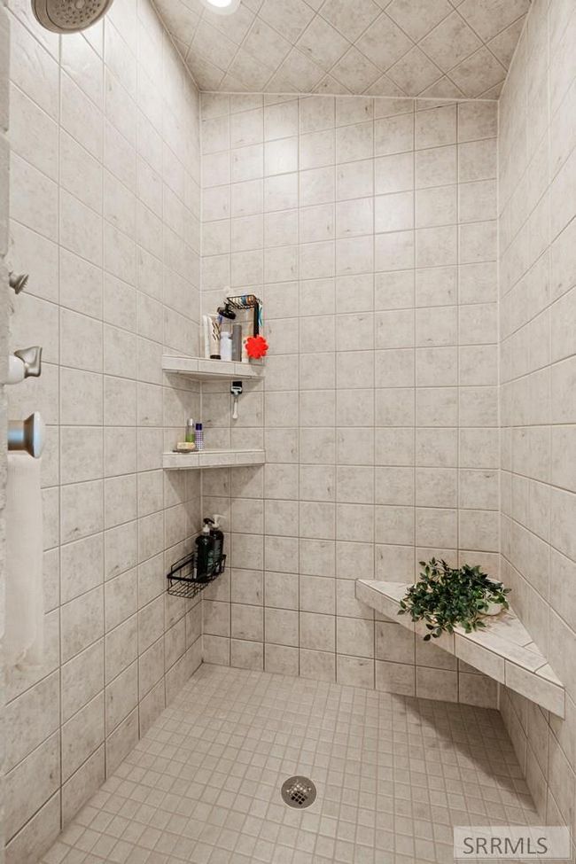 3902 E 154 N, House other with 5 bedrooms, 4 bathrooms and 7 parking in Rigby ID | Image 40
