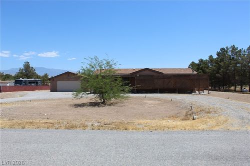 5801 Deanna St, Pahrump, NV, 89048-7450 | Card Image