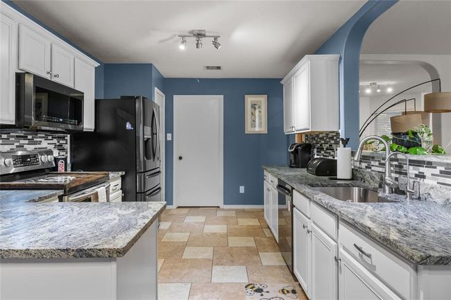 beautiful granite countertops | Image 4