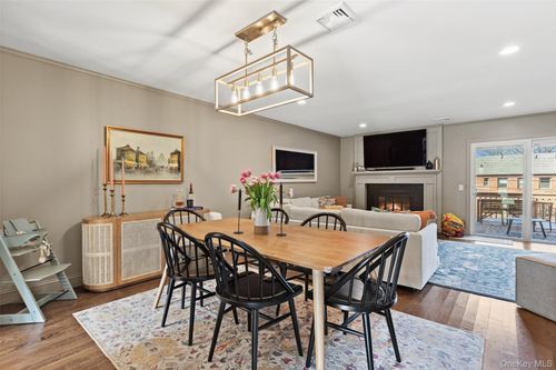 7 Lisa Ct, Dobbs Ferry, NY, 10522-2513 | Card Image