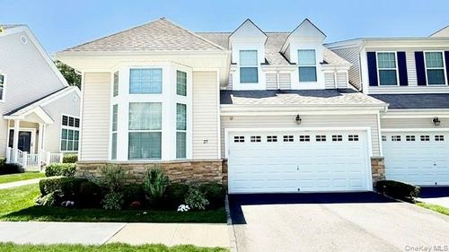 27 Emilie Dr, Center Moriches, NY, 11934-1012 | Card Image