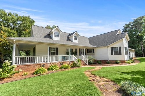330 Ney A Ti Dr, Guntersville, AL, 35976-8327 | Card Image