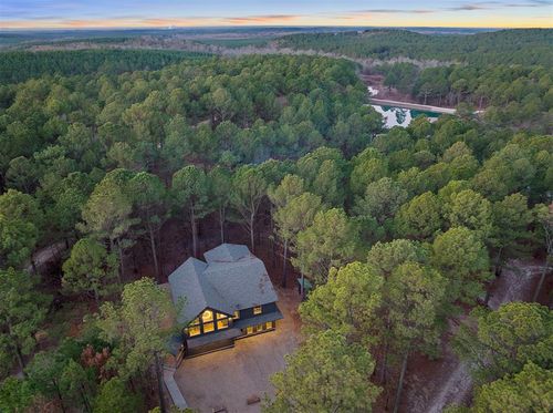 20 Resting River Trl, Broken Bow, OK, 74728-7142 | Card Image