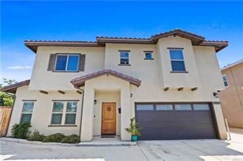 11613 216th, Lakewood, CA, 90715 | Card Image