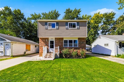 1218 E 346th St, Eastlake, OH, 44095-3028 | Card Image