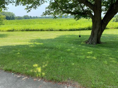 2380 S Harbor Rd, Southold, NY, 11971-4507 | Card Image