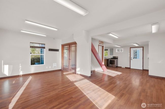 325 E State Route 4, House other with 3 bedrooms, 1 bathrooms and 1 parking in Cathlamet WA | Image 6