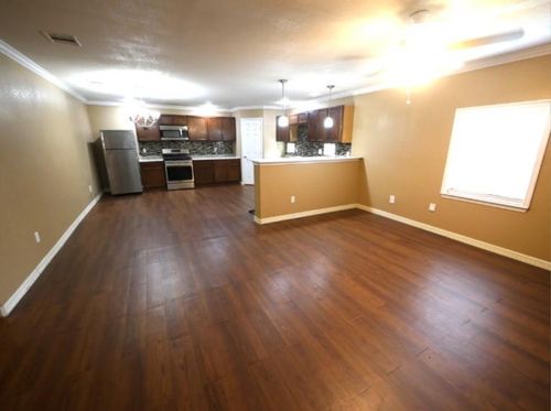 a-6735 Narcissus St, Houston, TX, 77087-2613 | Card Image