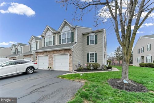 433 Green View Ct, Plymouth Meeting, PA, 19462-2587 | Card Image