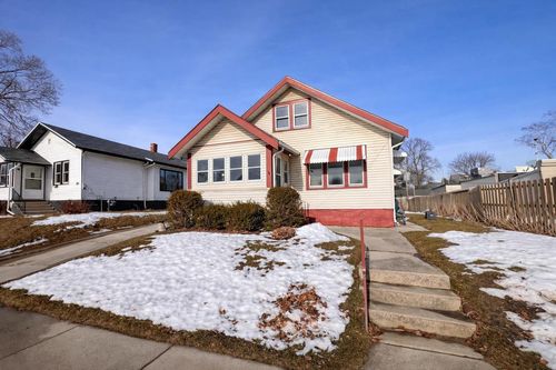 1012 Green Street, Manitowoc, WI, 54220 | Card Image