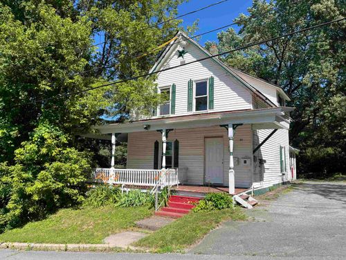 35 Mountain Ave, St. Johnsbury, VT, 05819-2098 | Card Image