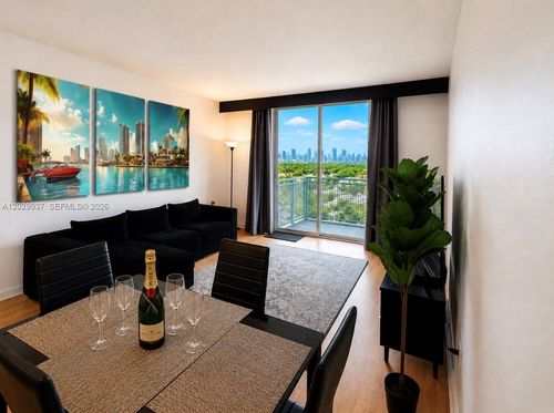 1103-900 Sw 8th St, Miami, FL, 33130-3751 | Card Image