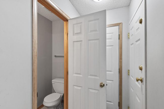Main level powder bath | Image 8
