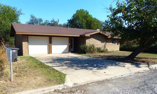 310 Otte St, Brady, TX, 76825-7408 | Card Image