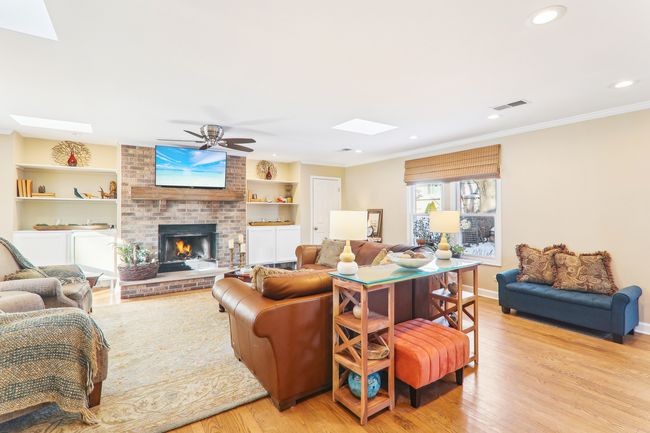 107 Anderson Blvd, House other with 3 bedrooms, 3 bathrooms and 2 parking in Geneva IL | Image 4
