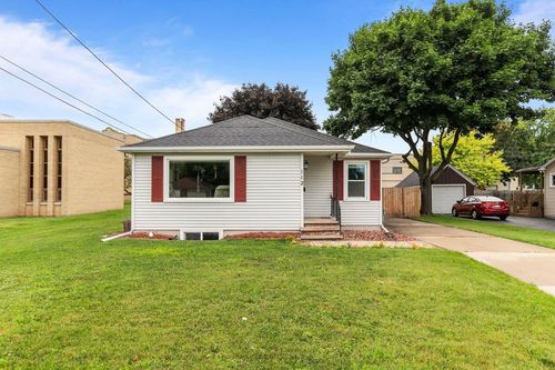 112 N Wilson Street, KIMBERLY, WI, 54136 | Card Image