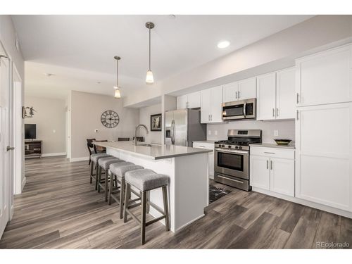204-210 S Cherrywood Dr, Lafayette, CO, 80026-2822 | Card Image