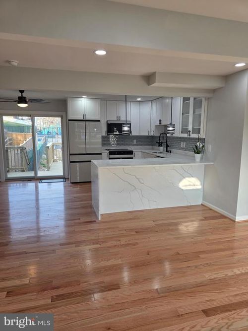 15 Charles St, WESTMINSTER, MD, 21157-5239 | Card Image