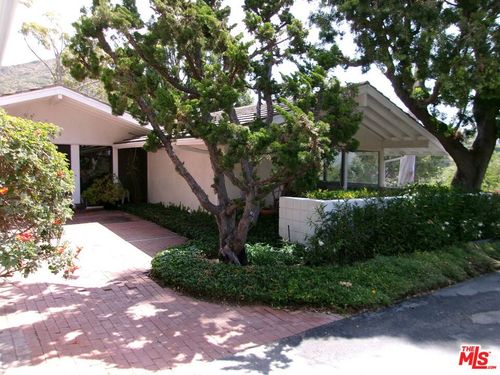 6349 Sycamore Meadows Dr, MALIBU, CA, 90265-4438 | Card Image