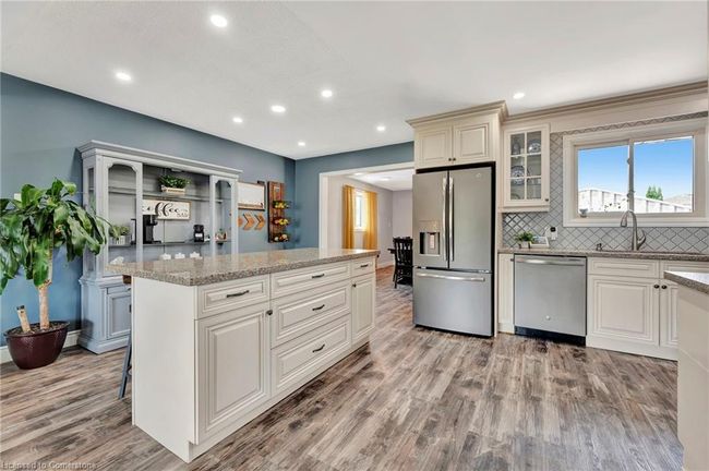 192 Myers Rd, House other with 5 bedrooms, 2 bathrooms and 15 parking in Cambridge ON | Image 9