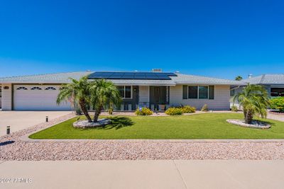 9608 W Brokenstone Drive, House other with 2 bedrooms, 2 bathrooms and null parking in Sun City AZ | Image 2