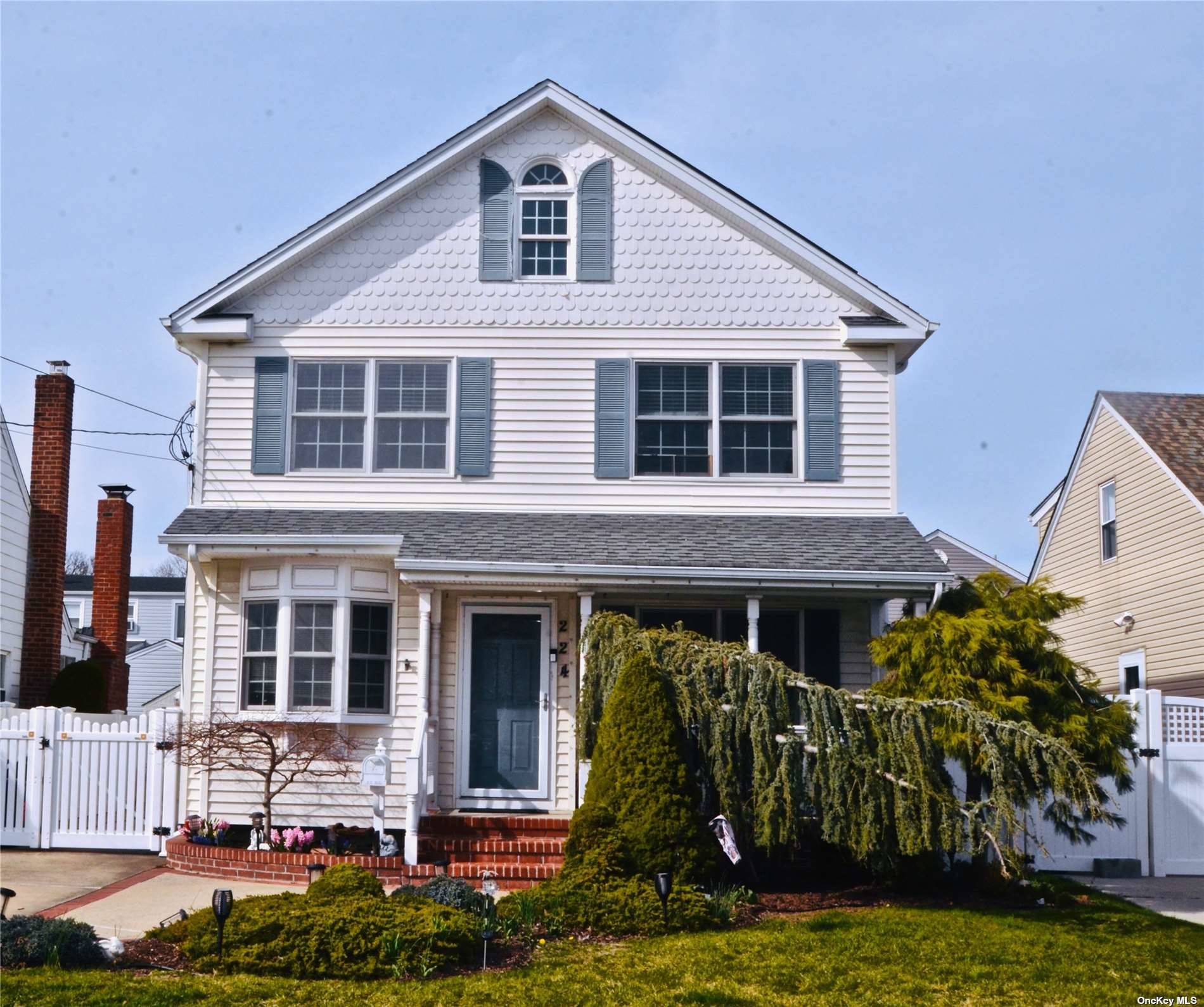 Belmont Ave, West Hempstead, NY 11552