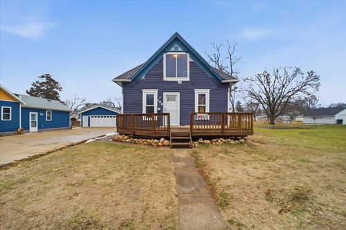 708 Commercial St, La Porte City, IA, 50651-1220 | Card Image