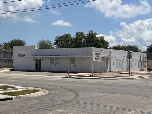 1321 Morgan Ave, Corpus Christi, TX, 78404-3347 | Card Image
