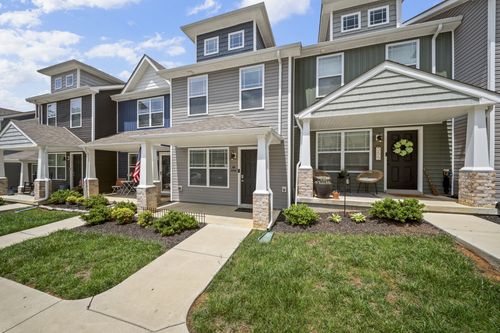 253 Woodland Valley Ln, Clarksville, TN, 37040-2070 | Card Image