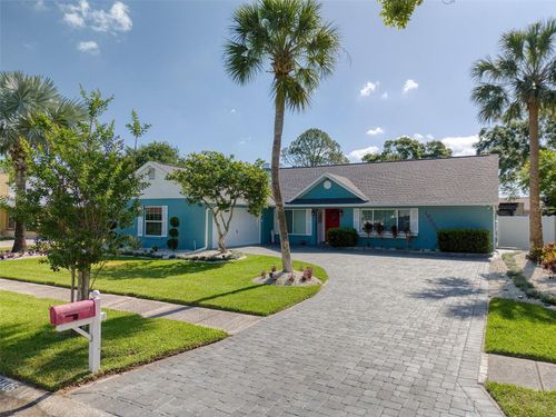 16605 Round Oak Dr, TAMPA, FL, 33618-1016 | Card Image