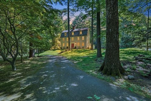 36 Laurel Hill Dr, Leverett, MA, 01054-9563 | Card Image