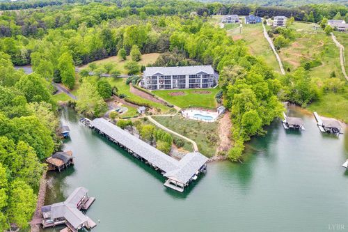 115-200 Bay Shore Dr, Moneta, VA, 24121-2689 | Card Image