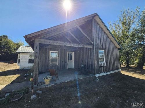 10090 Sunshine Dr, Mountain Grove, MO, 65711-2802 | Card Image