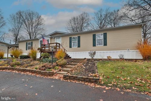 6 Dogwood Ln, QUAKERTOWN, PA, 18951 | Card Image