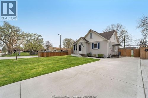 12357 Renaud St, Tecumseh, ON, N8N1P5 | Card Image