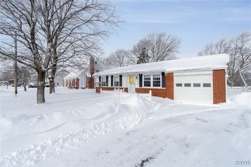 137 Longwood Drive, DeWitt, NY, 13057 | Card Image