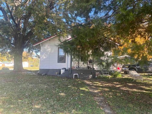 5 W Happy St, Freelandville, IN, 47535-6024 | Card Image