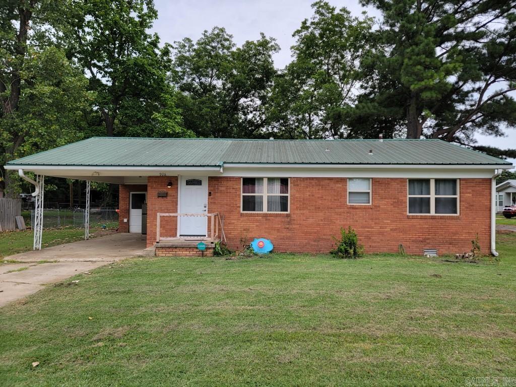 Block St, Wynne, AR 72396