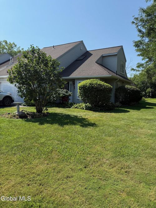 28 Carrie Ct, Niskayuna, NY, 12309-2238 | Card Image