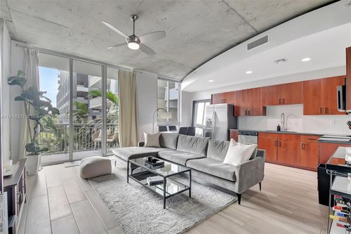 unit-302-300 S Australian Ave, West Palm Beach, FL, 33401-5089 | Card Image
