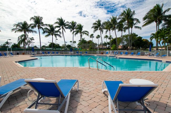 8285 Fresh Crk, Condo with 2 bedrooms, 2 bathrooms and null parking in West Palm Beach FL | Image 17