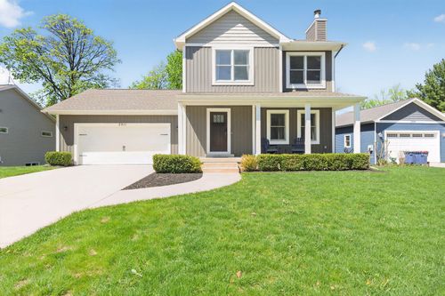 2911 Remy Ct, Grand Rapids, MI, 49505-3384 | Card Image